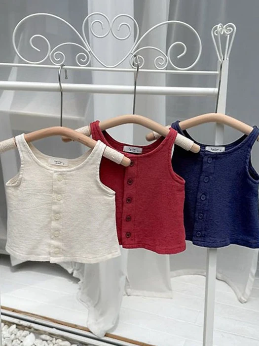 Moe Button Vest