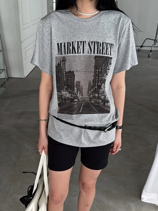 Market Graphic Tee
