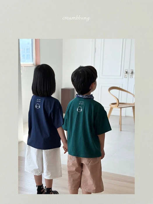 Friend Graphic Tee Friend Graphic Tee