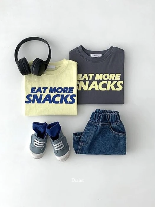 More Snacks Tee
