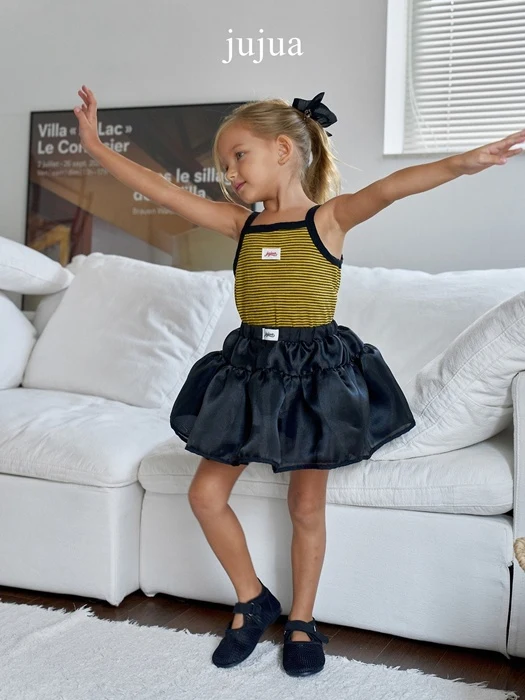 Coming Skirt Coming Skirt