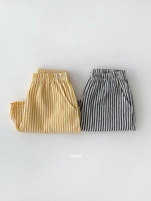 Effortless Style Stripe Shorts