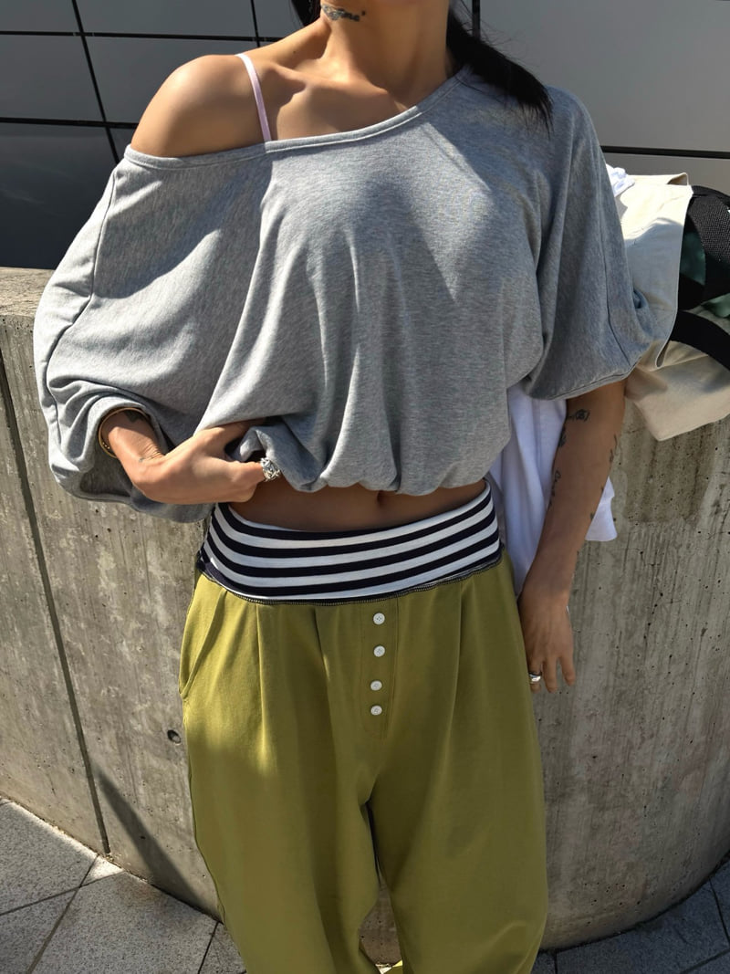 Abbeylee - Korean Women Fashion - #momslook - Back Slit Shirring Tee - 9
