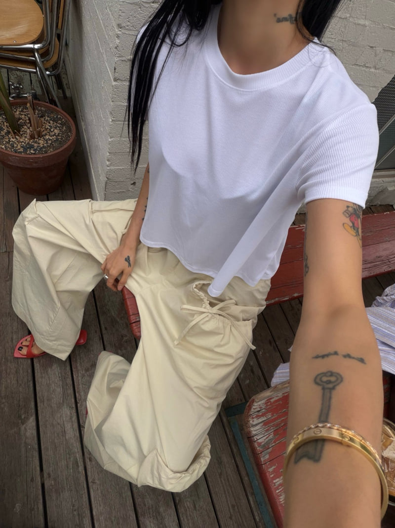 Abbeylee - Korean Women Fashion - #momslook - Back Slit Tee - 11