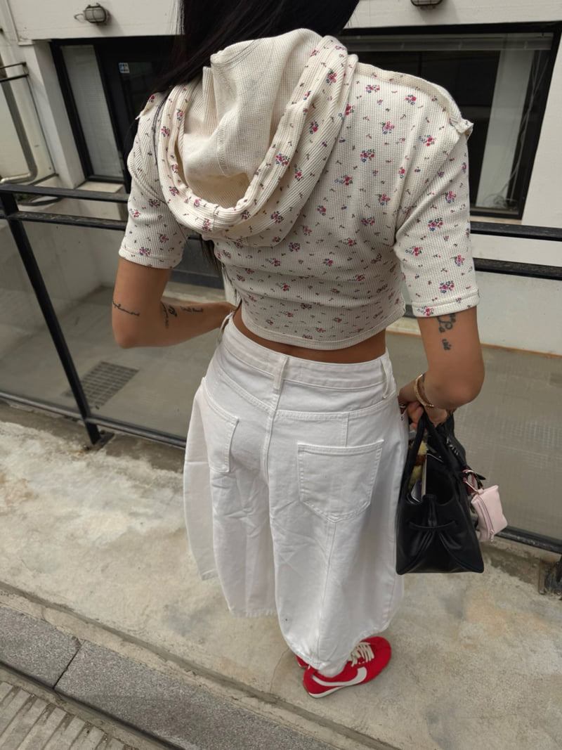 Abbeylee - Korean Women Fashion - #momslook - Flower Hoodie Bodysuit - 8
