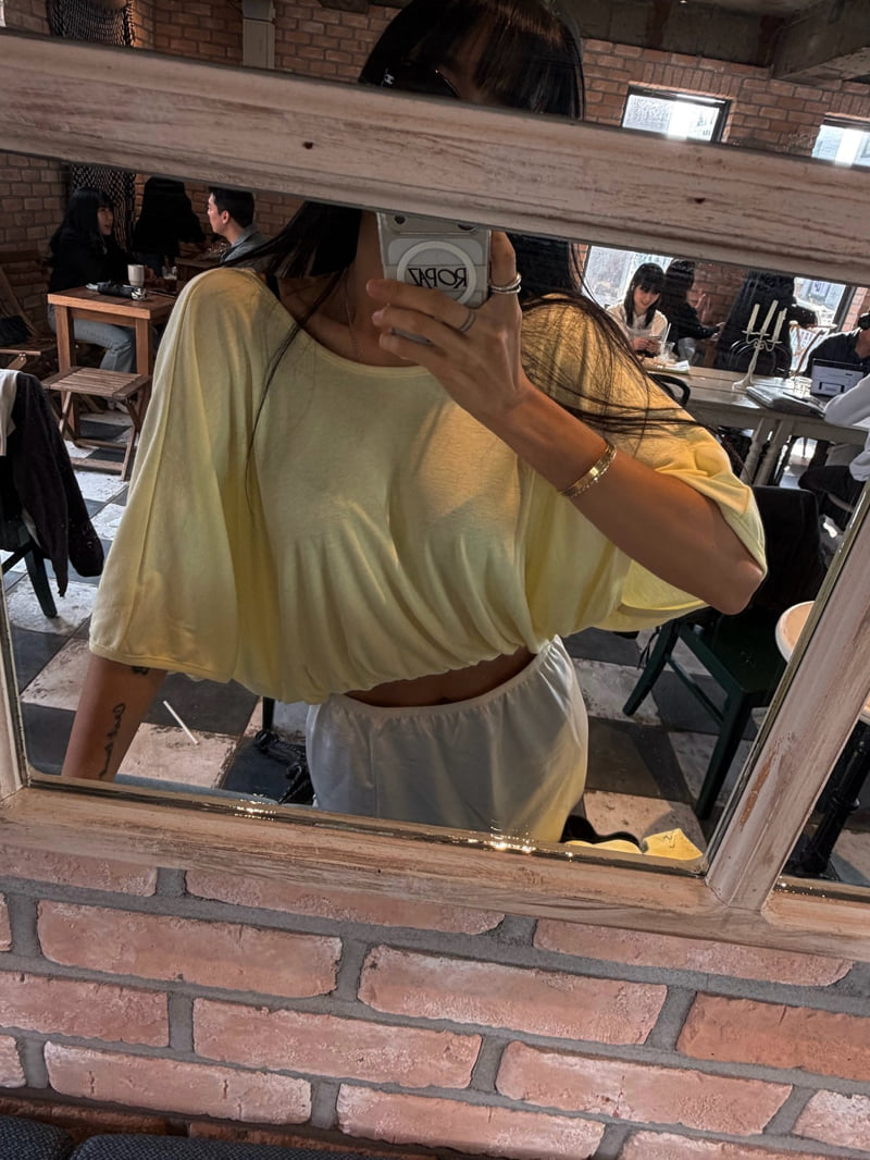 Abbeylee - Korean Women Fashion - #vintageinspired - Back Slit Shirring Tee
