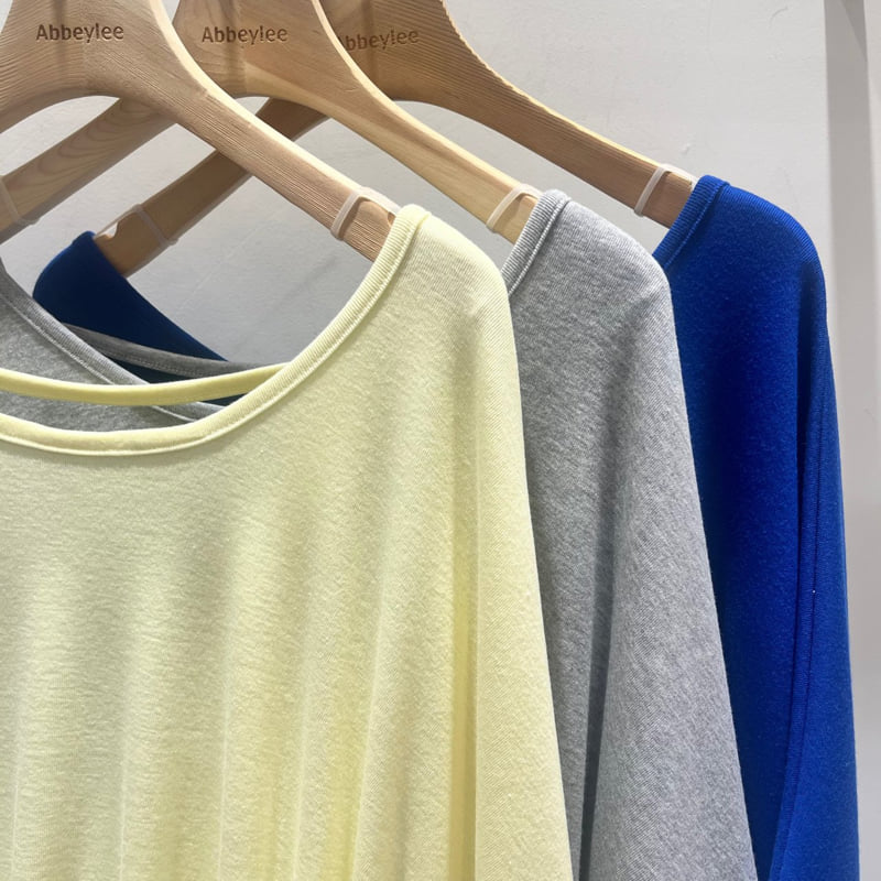 Abbeylee - Korean Women Fashion - #womensfashion - Back Slit Shirring Tee - 12