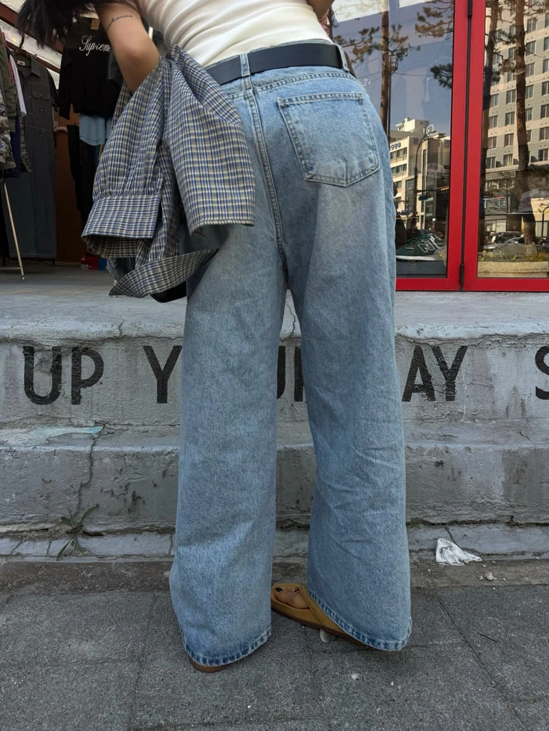 Abbeylee - Korean Women Fashion - #womensfashion - Loose Tapered Denim Pants - 9