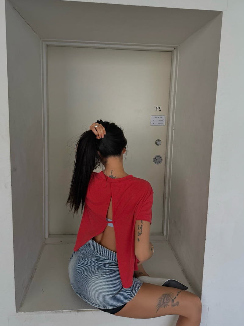 Abbeylee - Korean Women Fashion - #womensfashion - Back Slit Tee - 2