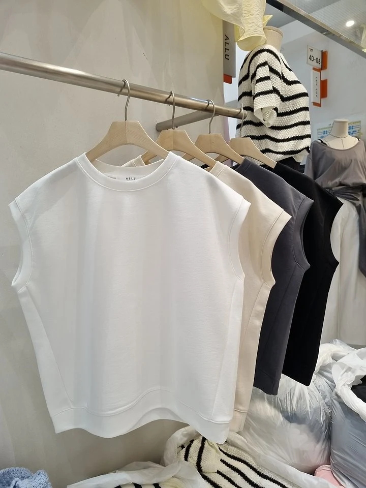 Allu - Korean Women Fashion - #momslook - And Cutline Tee - 7