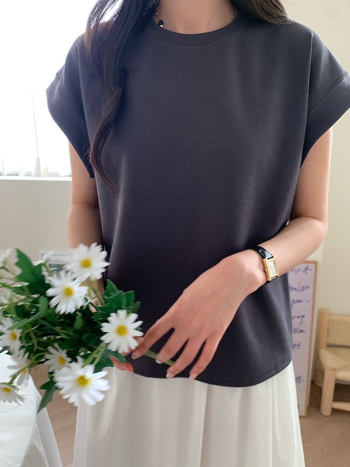 Allu - Korean Women Fashion - #momslook - Map Drop Sleeveless Top - 8