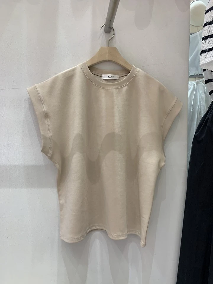 Allu - Korean Women Fashion - #pursuepretty - Map Drop Sleeveless Top - 2