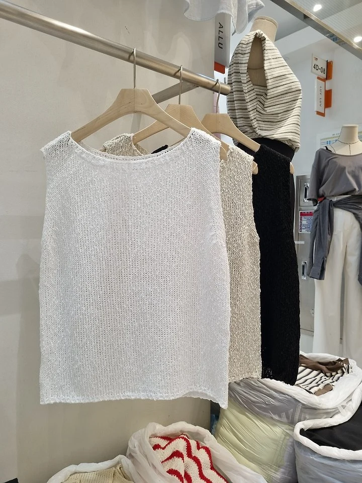 Allu - Korean Women Fashion - #vintageinspired - Linen Boat Neck Sleeveless Top