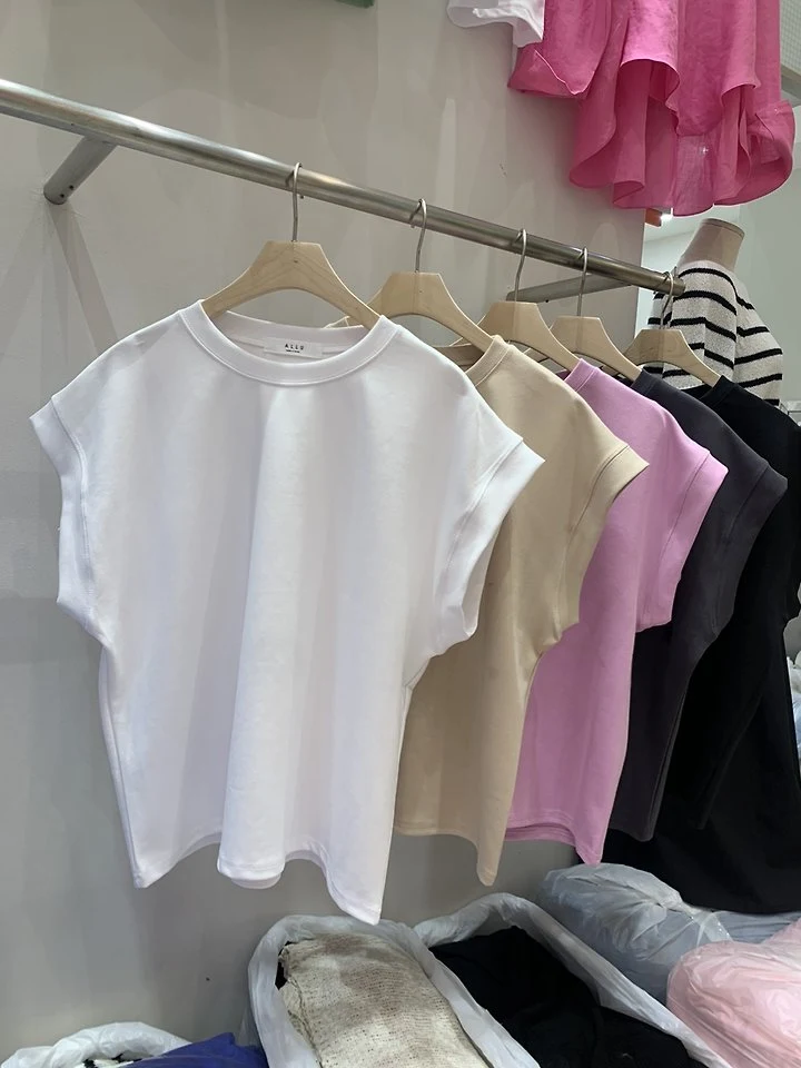 Allu - Korean Women Fashion - #vintagekidsstyle - Map Drop Sleeveless Top