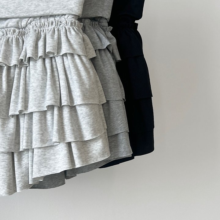 Another Avenue - Korean Women Fashion - #momslook - Holic Cancan Shorts - 2