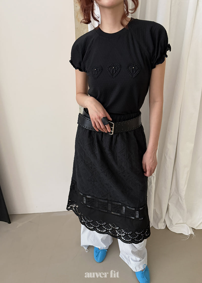Auver_Fit - Korean Women Fashion - #momslook - Flower Heart Tee - 2