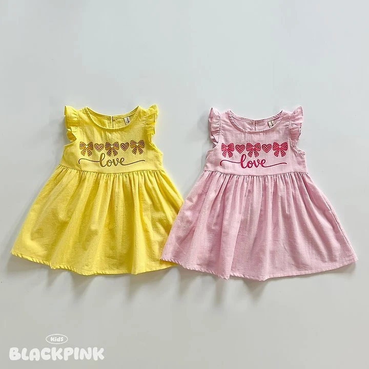 Black Pink - Korean Children Fashion - #kidsstore - Heartchu Wing One-piece - 3