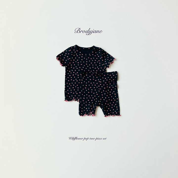 Brody Jane - Korean Baby Fashion - #babyboutiqueclothing - Wildflower Bib - 2