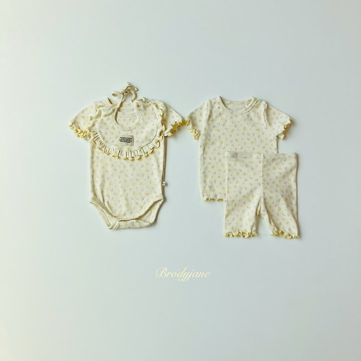 Brody Jane - Korean Baby Fashion - #babygirlfashion - Butter Flower Bib - 3