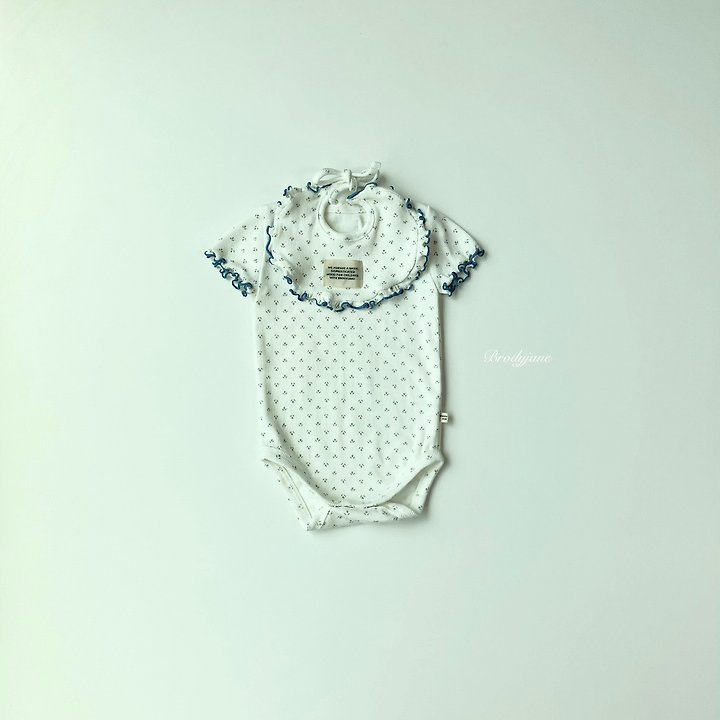 Brody Jane - Korean Baby Fashion - #babyoninstagram - Little Tulip Bib - 4