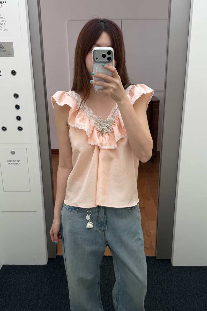 Connaught - Korean Women Fashion - #momslook - Gathered Cami Blouse - 3
