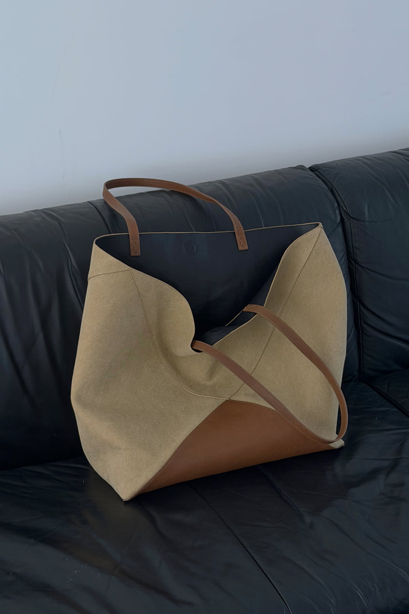 Connaught - Korean Women Fashion - #thelittlethings - Puzzle Big Bag