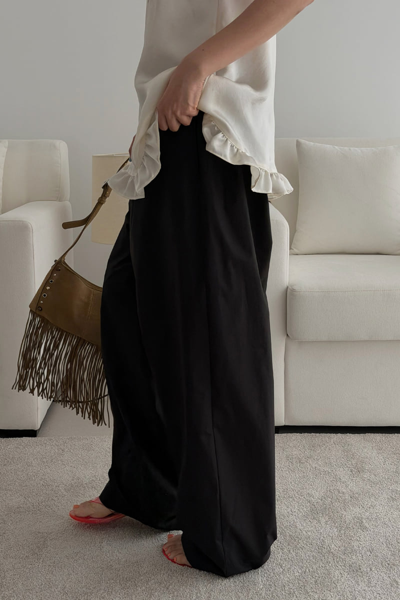 Connaught - Korean Women Fashion - #thatsdarling - Bubble Cotton Pants - 4