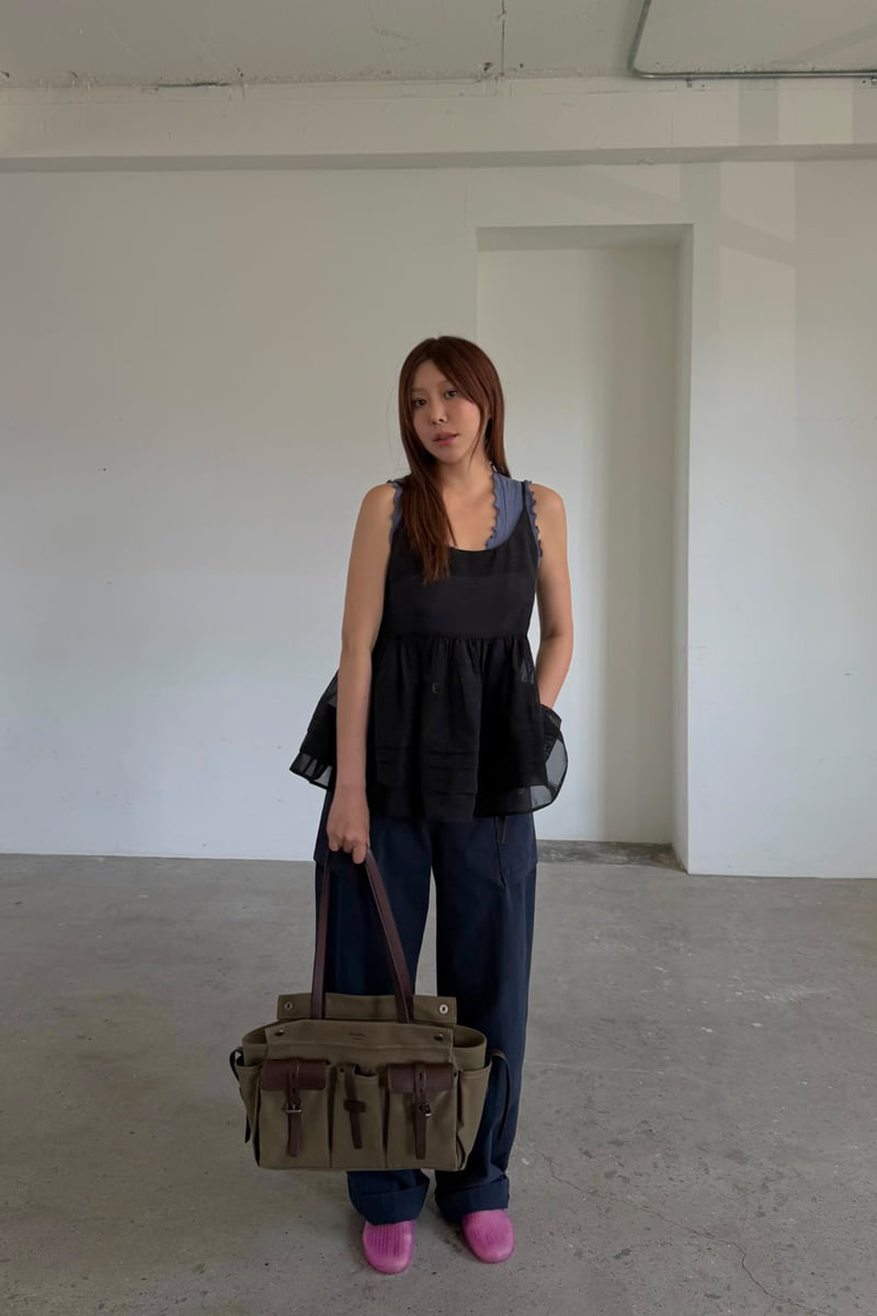 Connaught - Korean Women Fashion - #vintageinspired - Wave Sleeveless Tee - 2