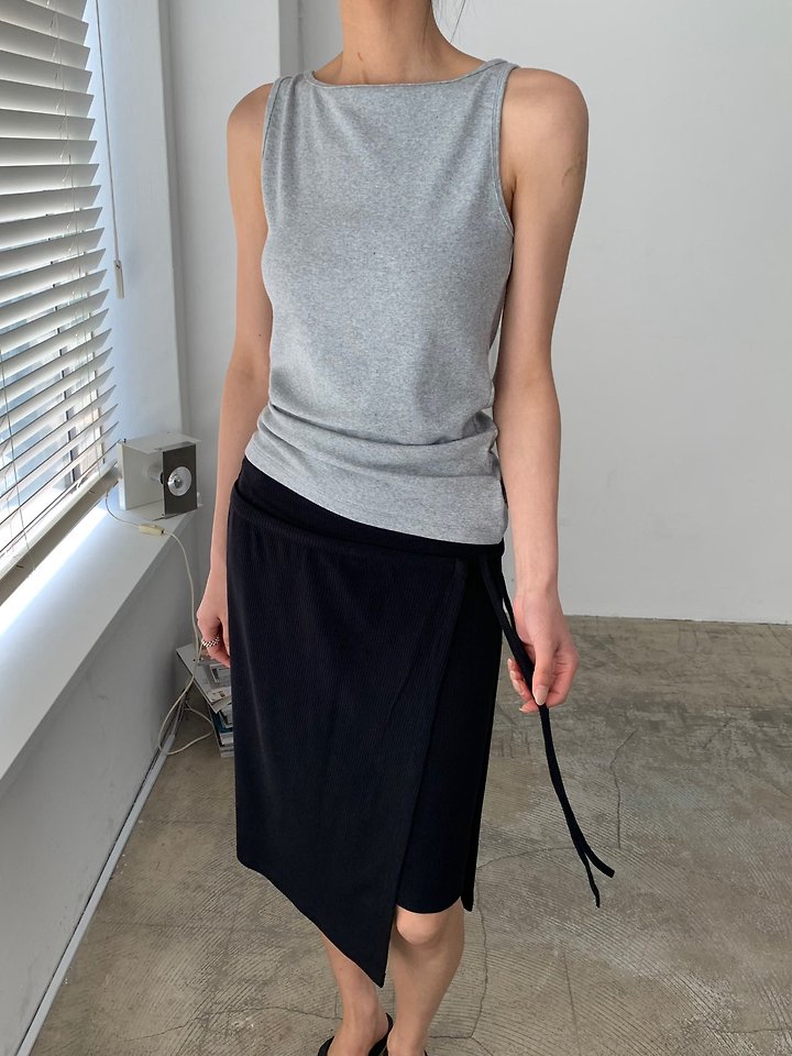 Cover - Korean Women Fashion - #momslook - Jelly Sleeveless Tee - 2