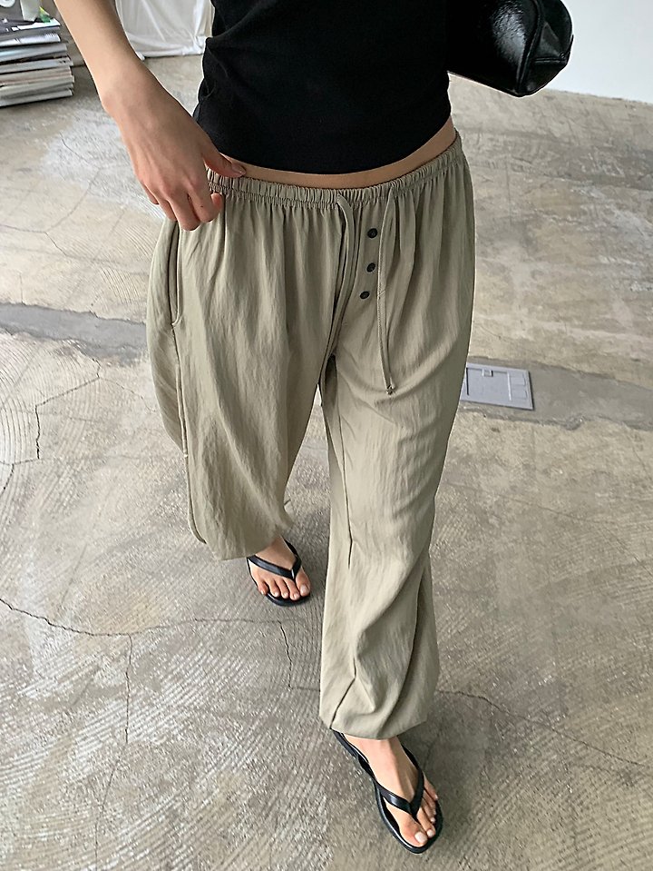 Cover - Korean Women Fashion - #womensfashion - Root Balloon Jogger Pants - 4