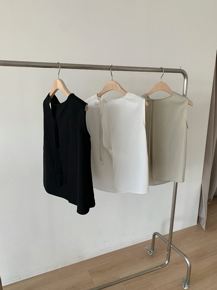 Cover - Korean Women Fashion - #momslook - Brick Sleeveless Blouse - 5