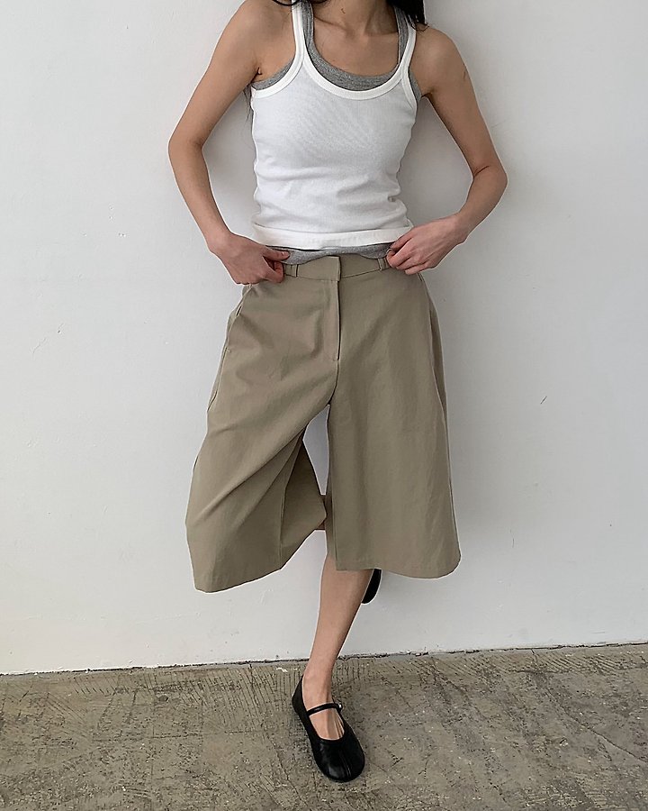 Cover - Korean Women Fashion - #momslook - Puffed Side Bermuda Pants - 4