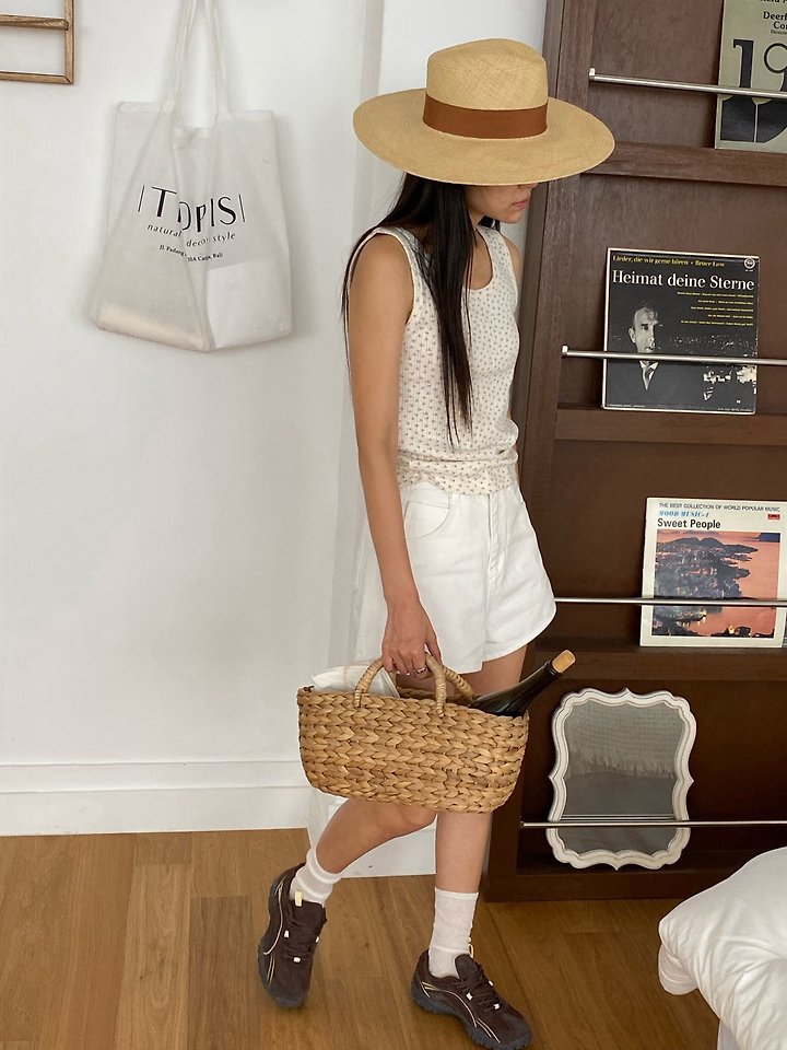 Diana - Korean Women Fashion - #momslook - Ellie Sleeveless Tee - 3