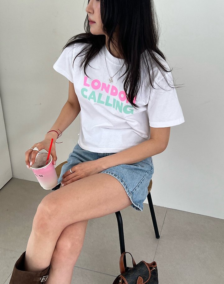 Diana - Korean Women Fashion - #restrostyle - Calling Crop Tee