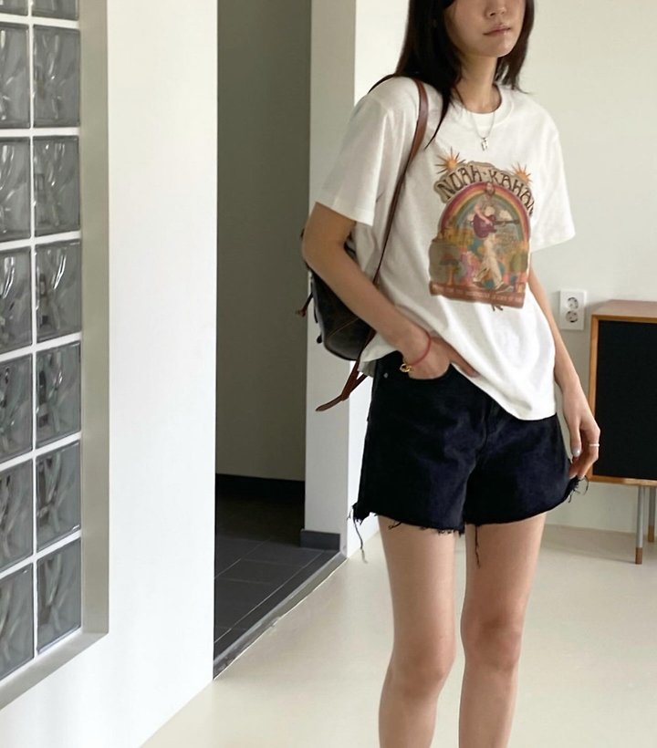 Diana - Korean Women Fashion - #romanticstyle - Guitar Tee - 10