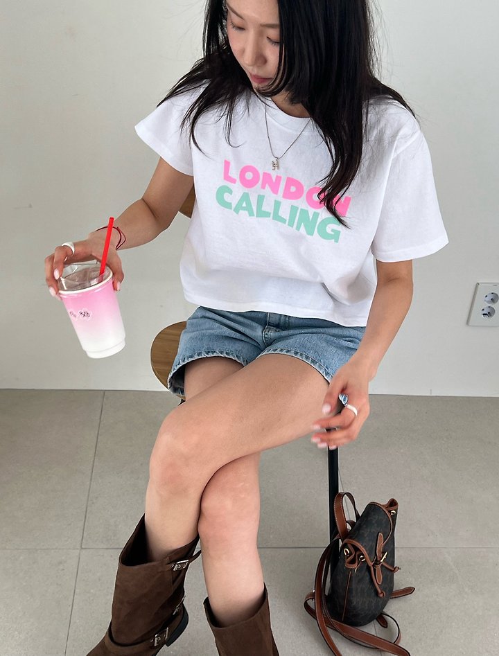 Diana - Korean Women Fashion - #romanticstyle - Calling Crop Tee - 2