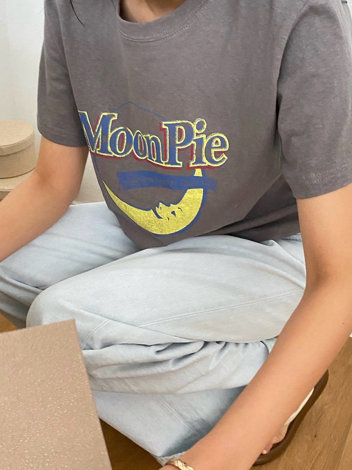 Diana - Korean Women Fashion - #womensfashion - Moon Pie Tee - 10