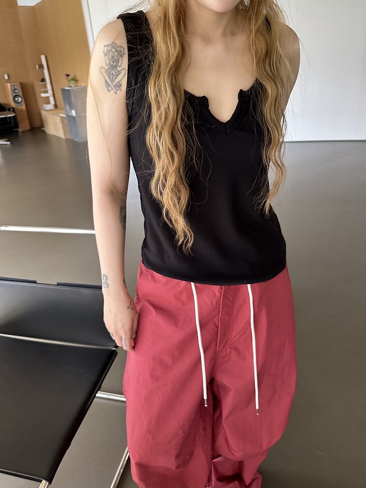 Dress U - Korean Women Fashion - #momslook - Soft V-Neck Sleeveless Top - 2