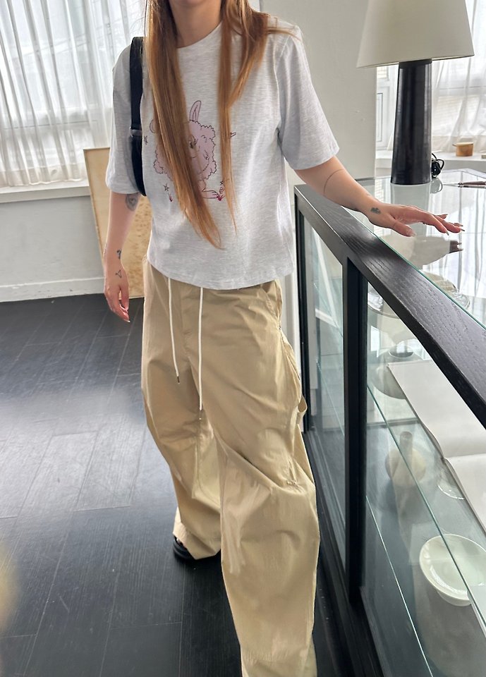Dress U - Korean Women Fashion - #vintagekidsstyle - Monggeuli Pad Tee - 10
