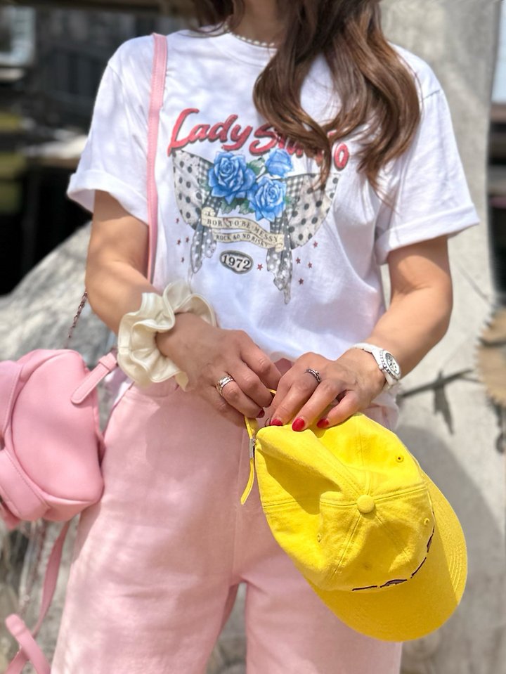Elmu - Korean Women Fashion - #vintagekidsstyle - Rose Short Sleeve Tee - 2