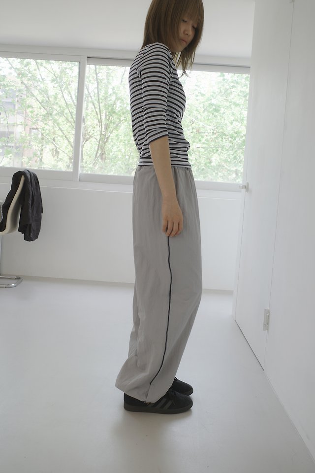Enten - Korean Women Fashion - #momslook - Cano Side-Line Pants - 2