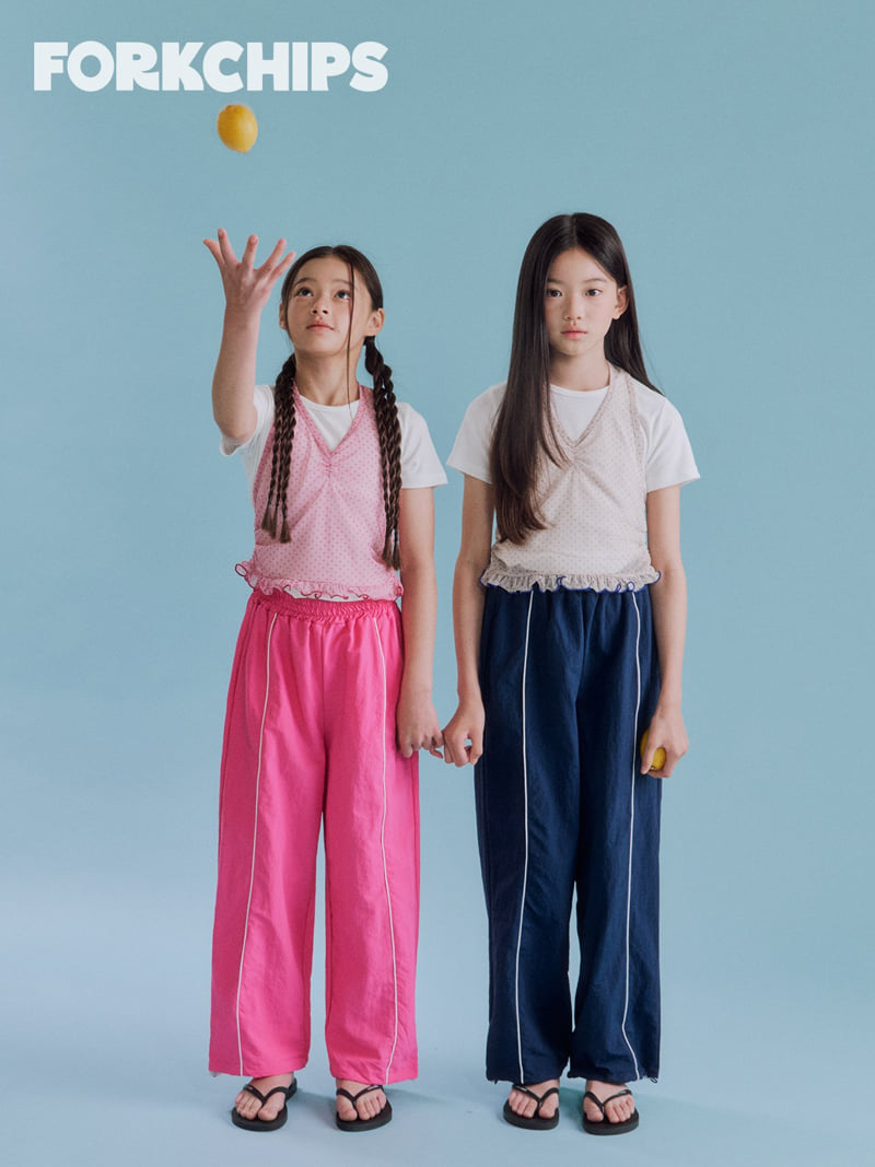 Fork Chips - Korean Children Fashion - #discoveringself - Chewing Halter Sleeveless - 11