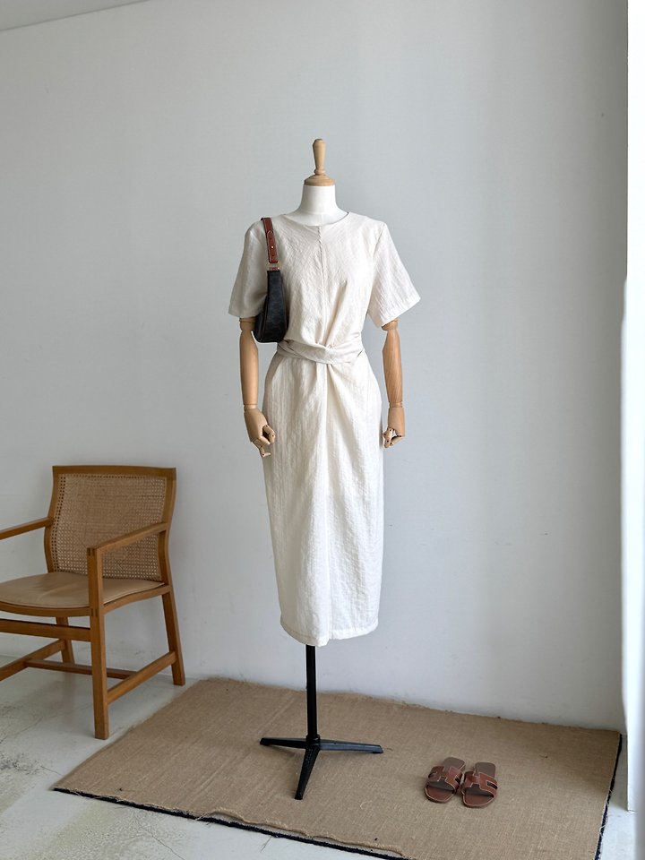 Heize - Korean Women Fashion - #womensfashion - Twisted One-piece - 2
