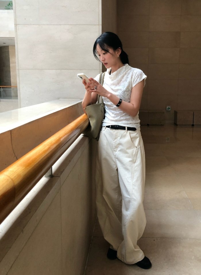 I'm here - Korean Women Fashion - #momslook - 648 Seam Balloon Curved Jeans - 2