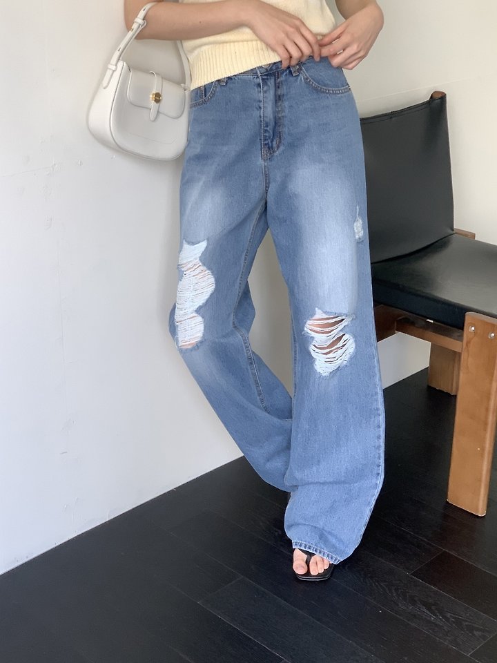 I'm here - Korean Women Fashion - #thelittlethings - 888 Distressed Straight Wide Denim Pants - 4