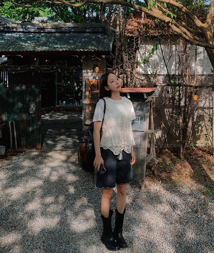 I'm here - Korean Women Fashion - #restrostyle - 342 Cut-Off Black Denim Shorts - 6