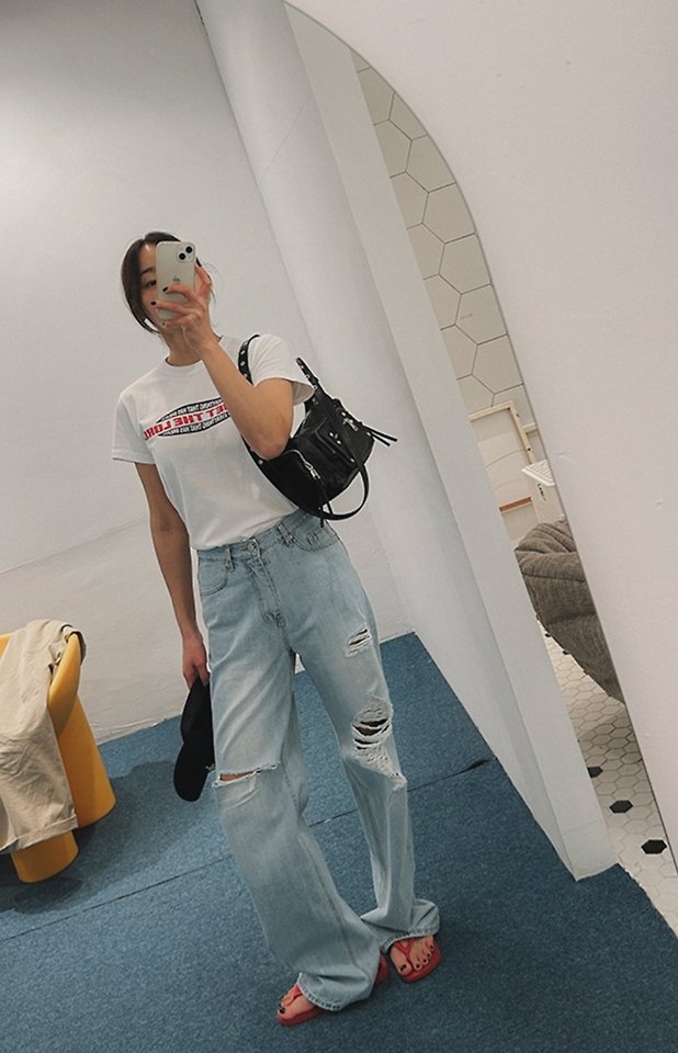 I'm here - Korean Women Fashion - #pursuepretty - 889 Loose Fit Distressed Jeans - 4