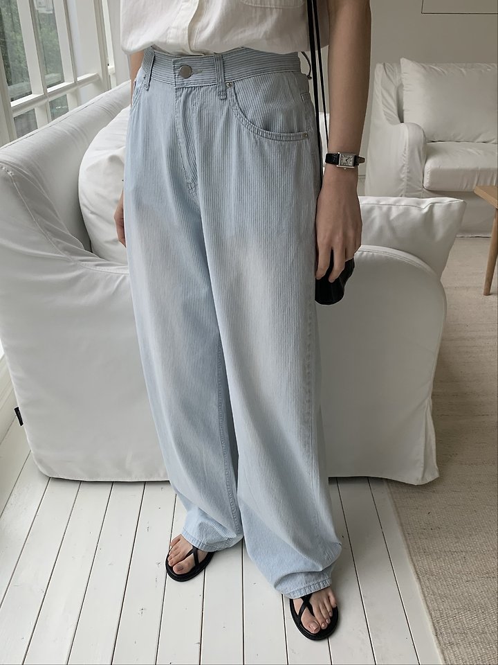 I'm here - Korean Women Fashion - #restrostyle - 886 Wide Stripe Denim Pants