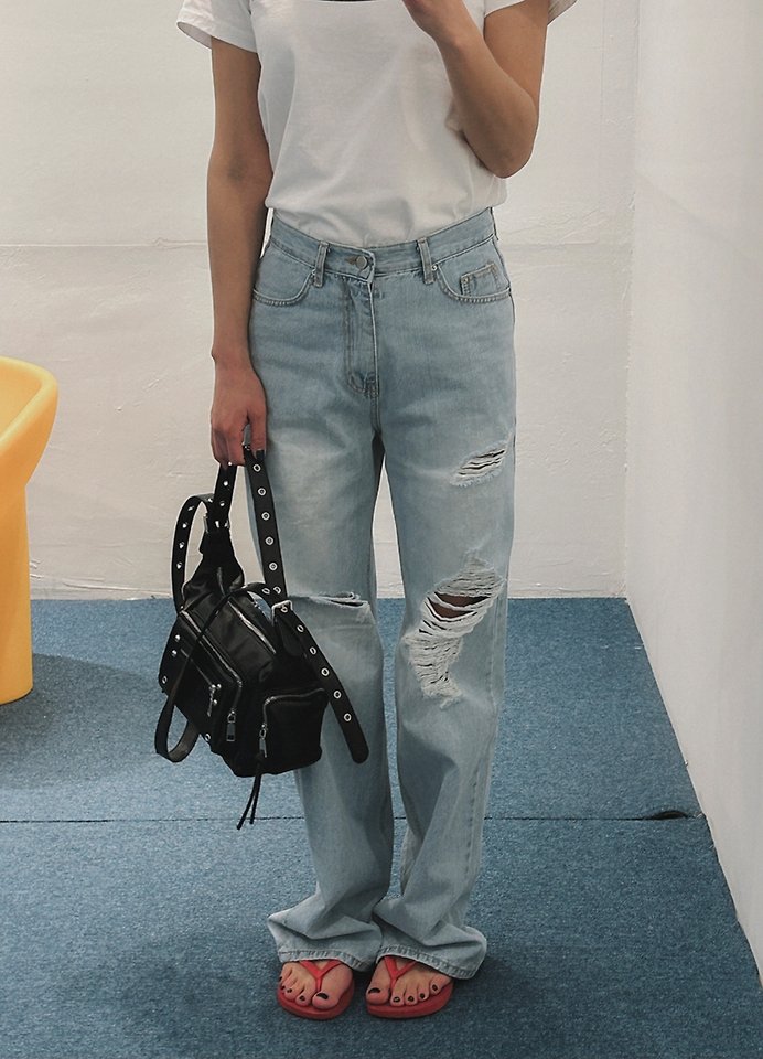 I'm here - Korean Women Fashion - #romanticstyle - 889 Loose Fit Distressed Jeans - 5