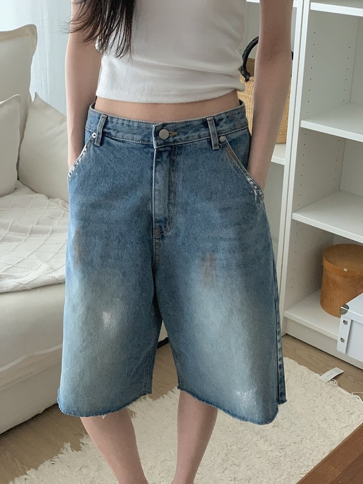 I'm here - Korean Women Fashion - #shopsmall - 354 Painted Distressed Bermuda Denim Pants - 10